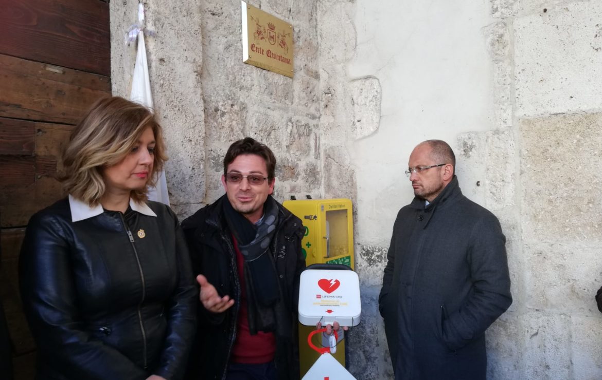 Progetto CRI Marche per comuni Resilienti: un DAE presso Piazza Arringo