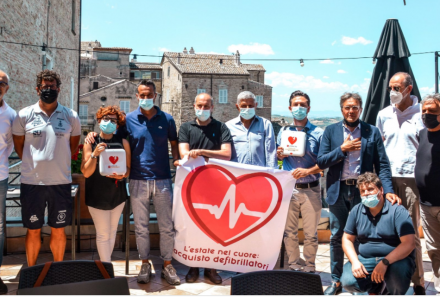 Il comune di Fermo è sempre più “cardio protetto” grazie alle donazioni del gruppo FERMO SI MUOVE.