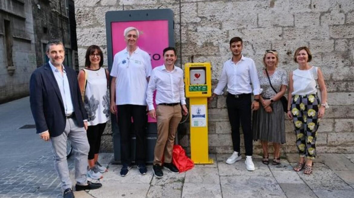 Un ulteriore defibrillatore di nuova generazione per la città di Ascoli